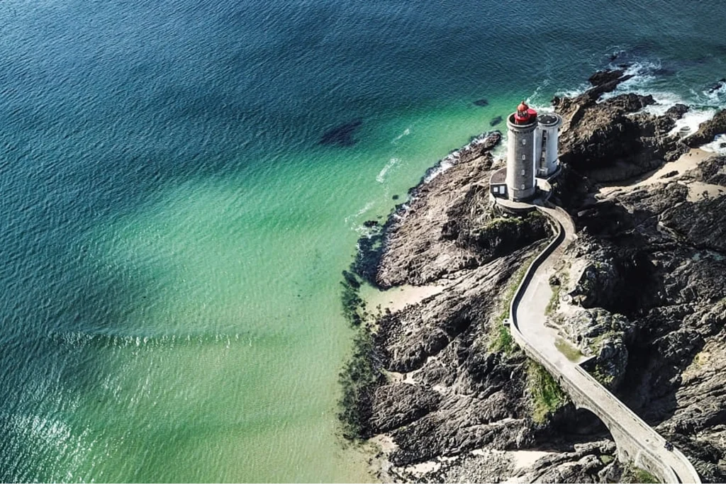 cover-global-lighthouse